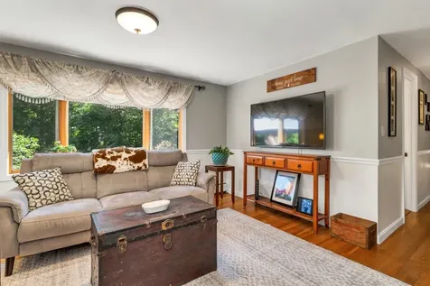212 Wentworth Road Brookfield NH 03872