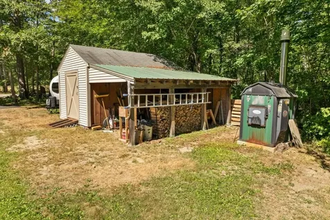 212 Wentworth Road Brookfield NH 03872