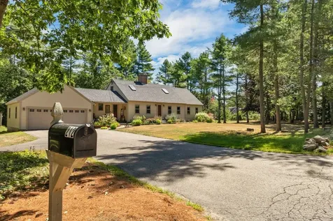 212 Wentworth Road Brookfield NH 03872
