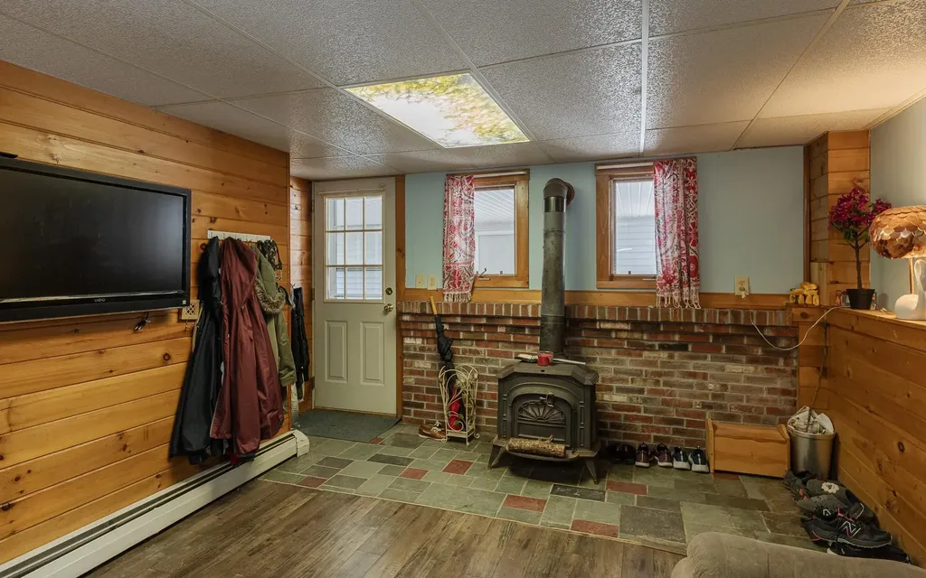 84 Hidden Valley Road Charlestown NH 03603