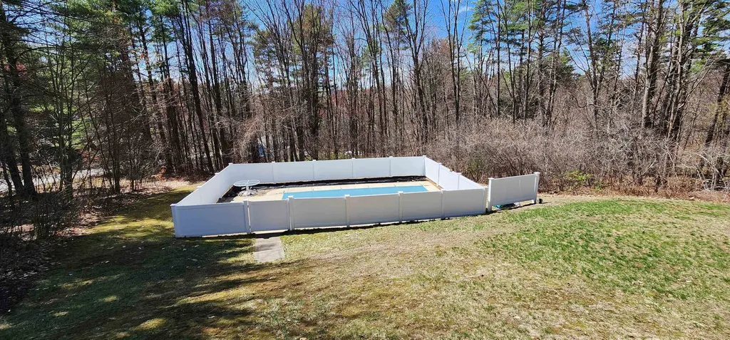 27 Juniper Drive Belmont NH 03220