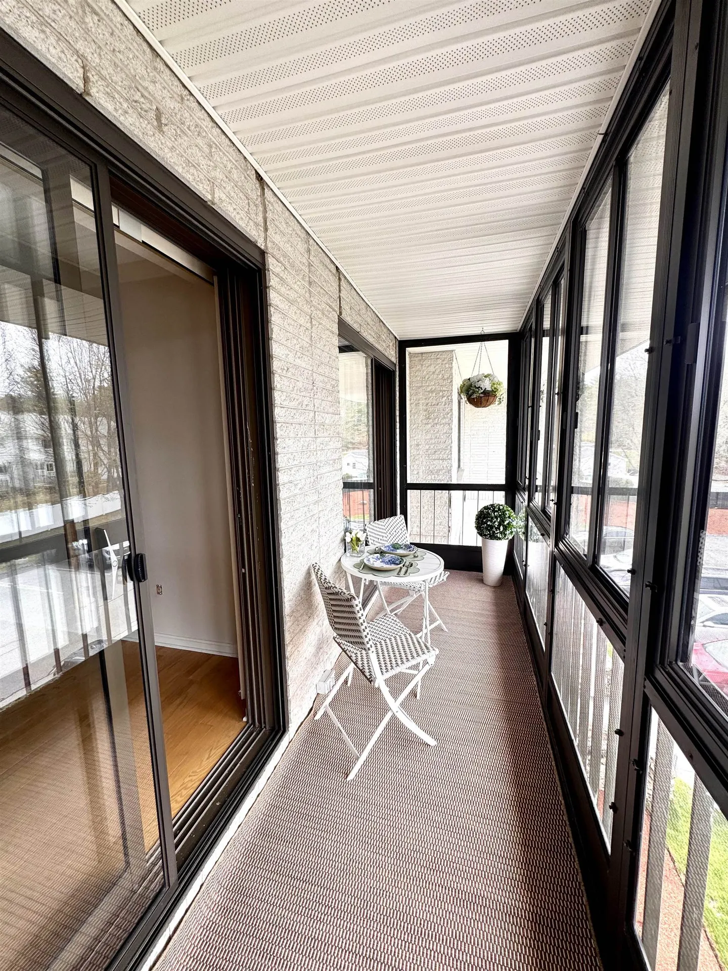 33 Spit Brook Road Nashua NH 03060