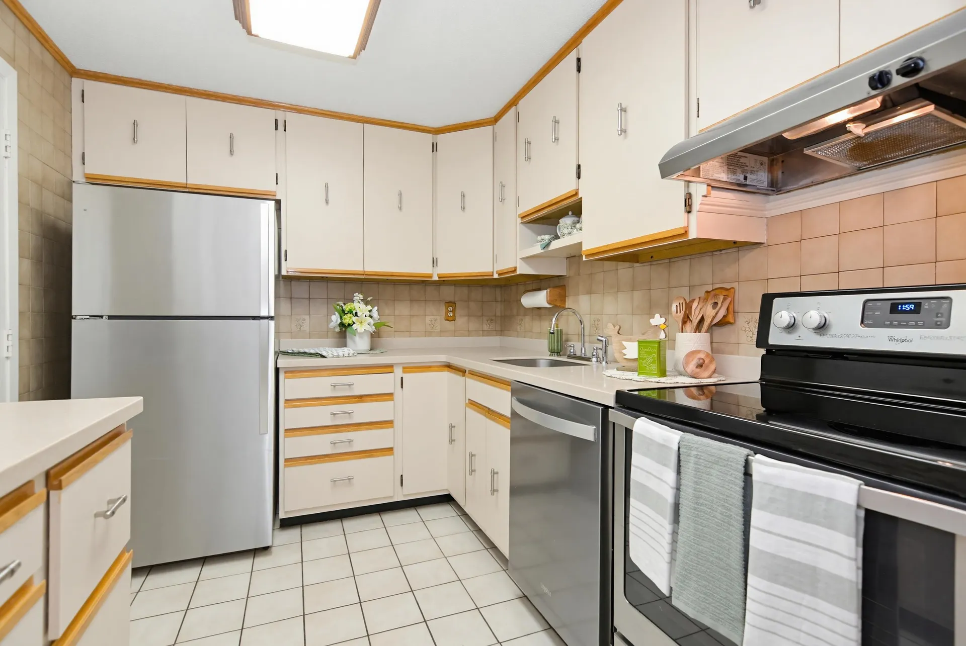 33 Spit Brook Road Nashua NH 03060