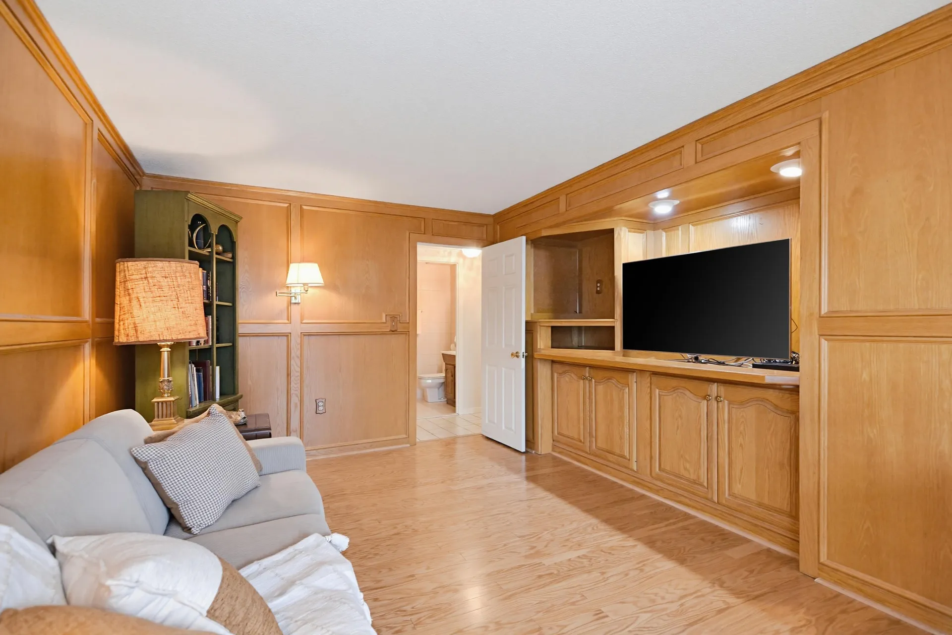 33 Spit Brook Road Nashua NH 03060