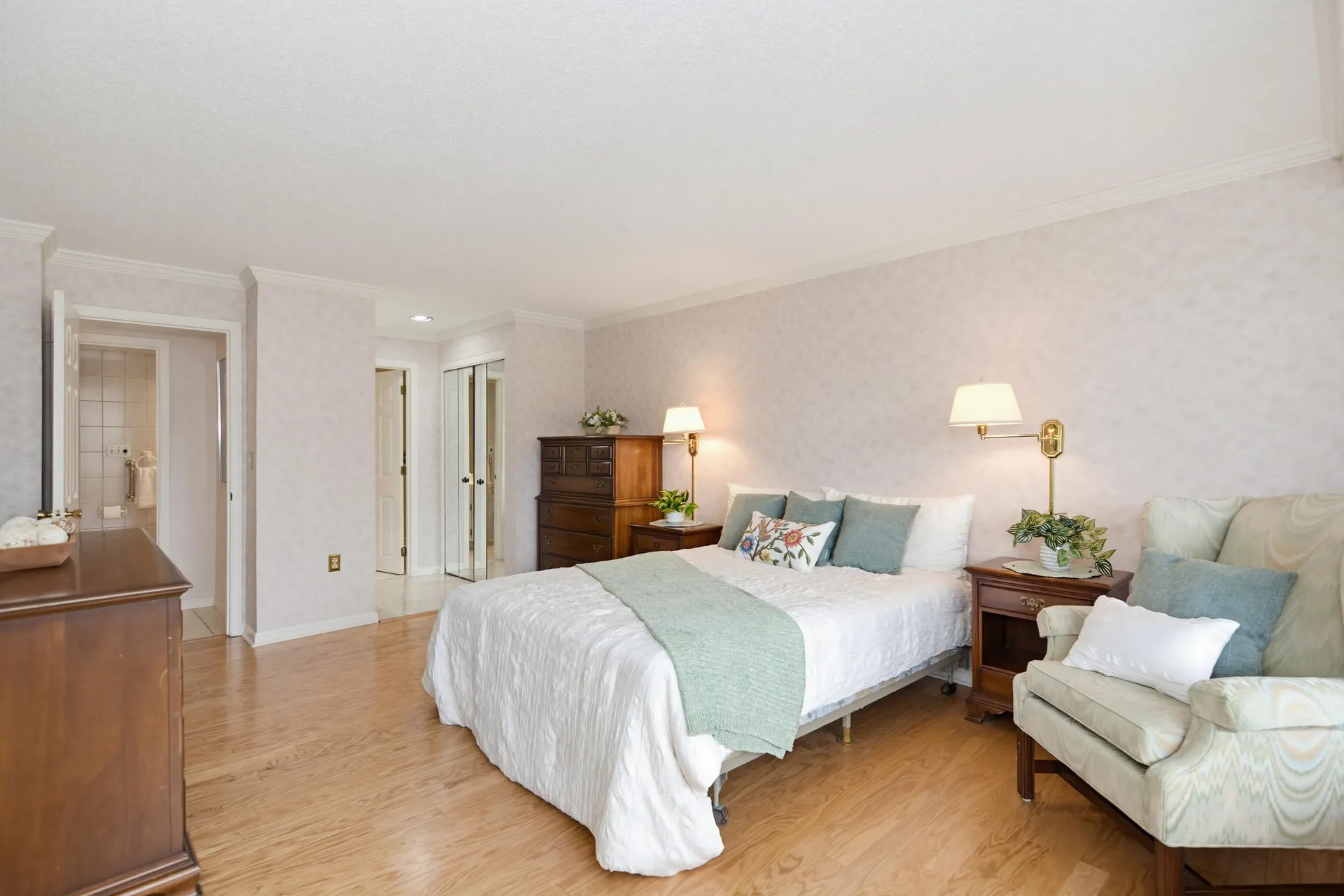 33 Spit Brook Road Nashua NH 03060