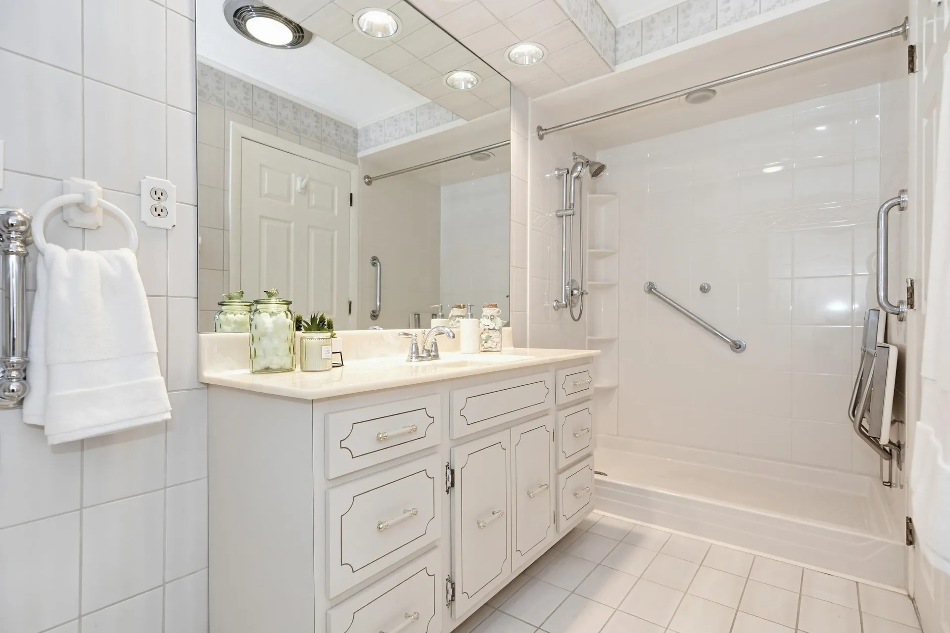 33 Spit Brook Road Nashua NH 03060