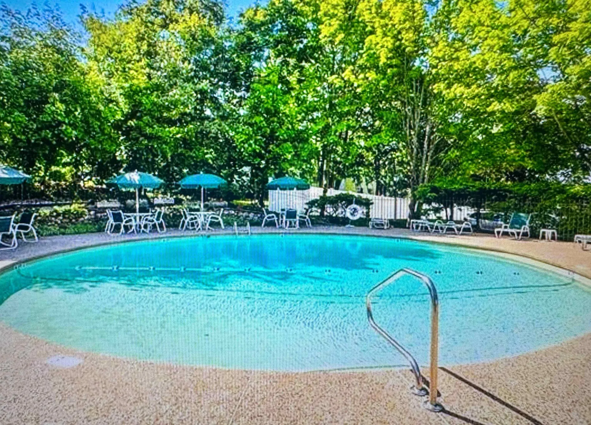 33 Spit Brook Road Nashua NH 03060