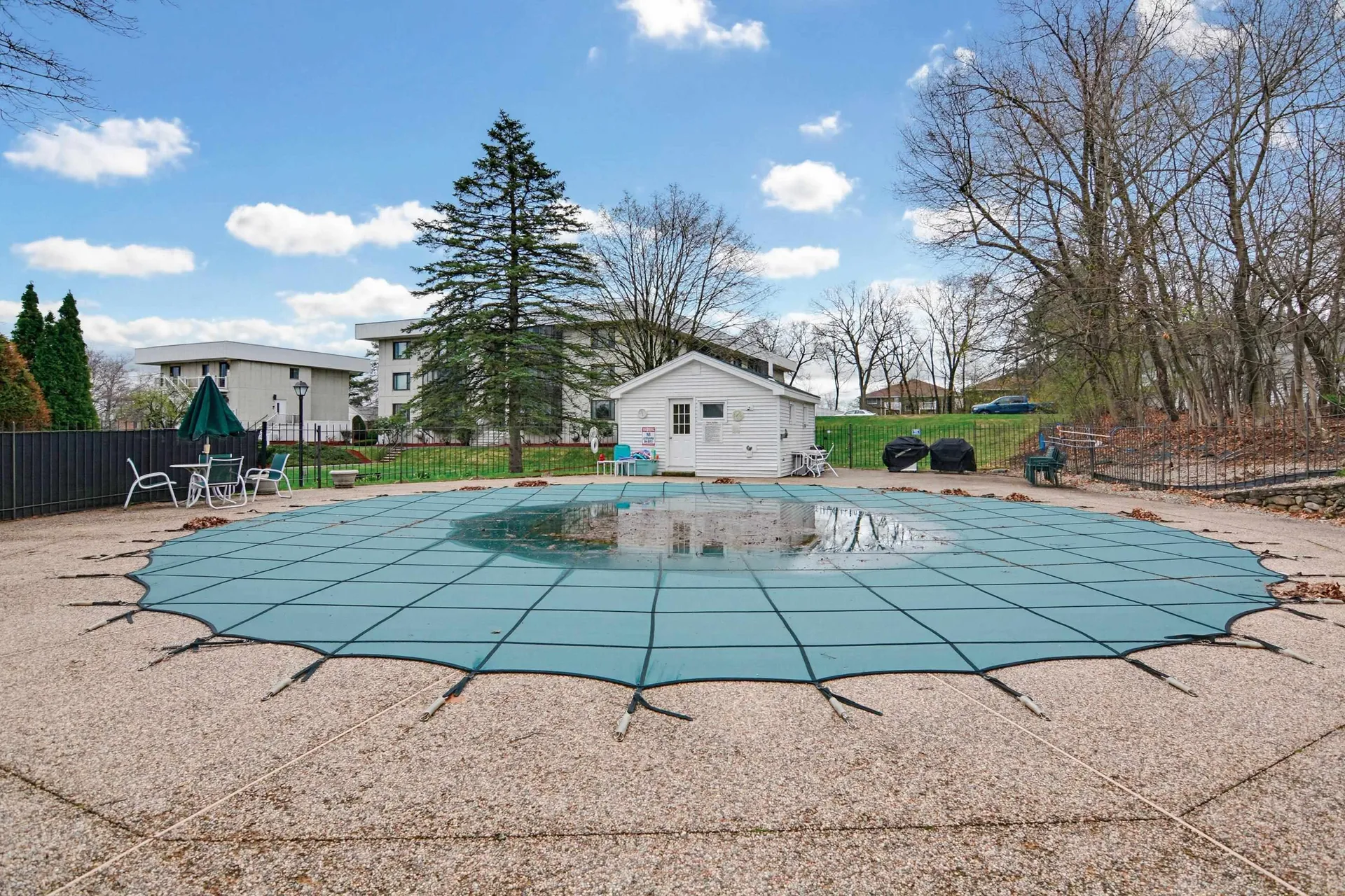 33 Spit Brook Road Nashua NH 03060