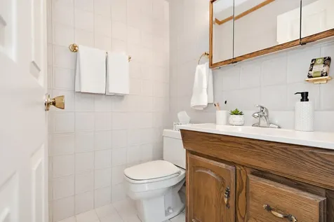 33 Spit Brook Road Nashua NH 03060