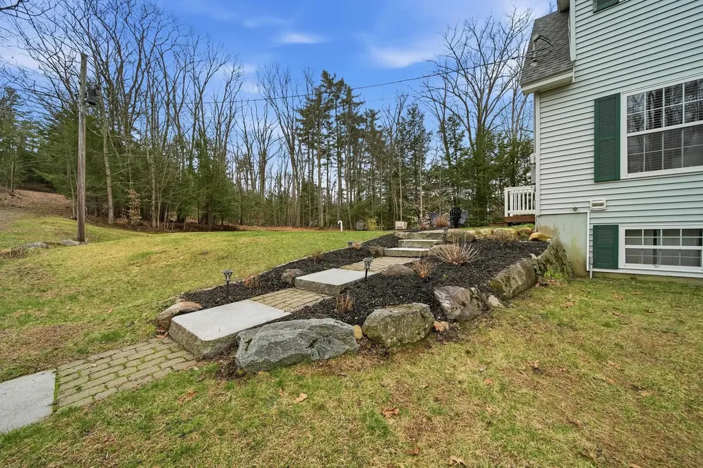 4 Penobscott Path Gilmanton NH 03247