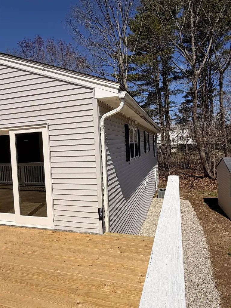 26 Ocean Road Greenland NH 03840