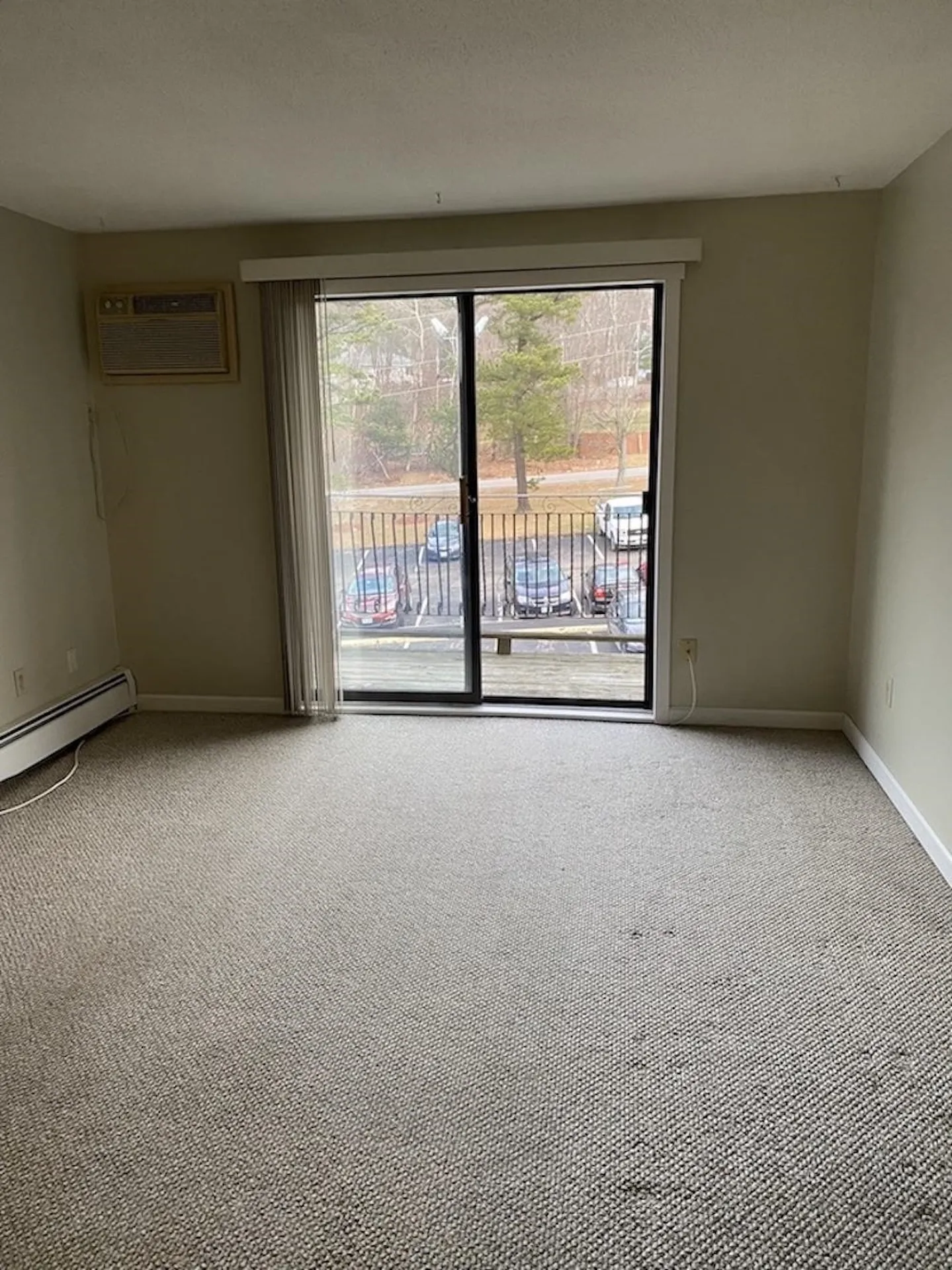 136 Mammoth Road Hooksett NH 03106