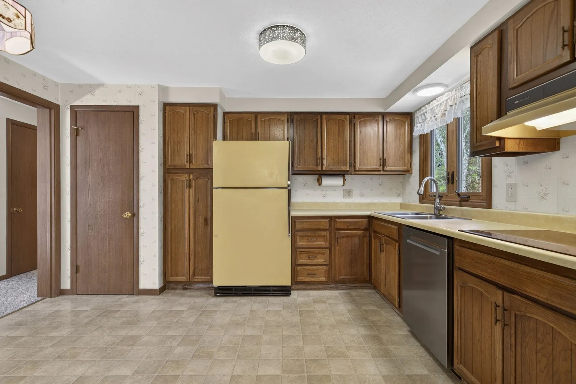 20 Blair Avenue Hillsborough NH 03244