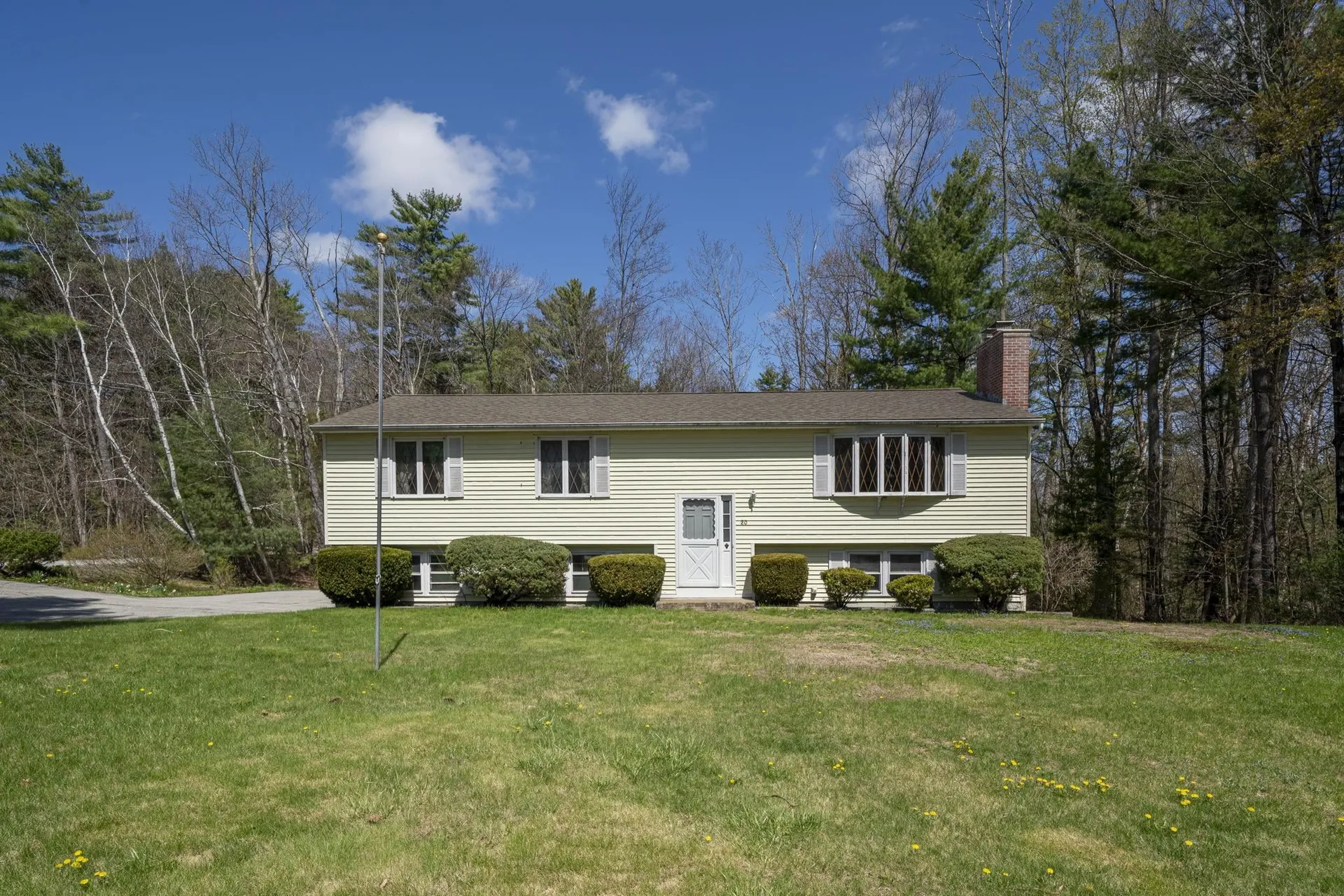 20 Blair Avenue Hillsborough NH 03244