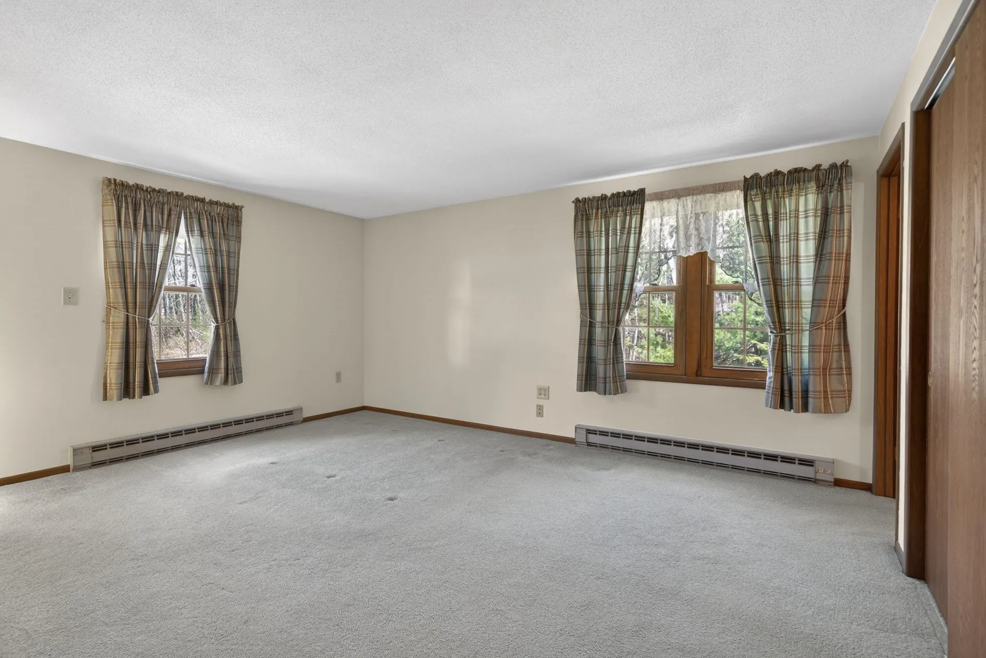 20 Blair Avenue Hillsborough NH 03244