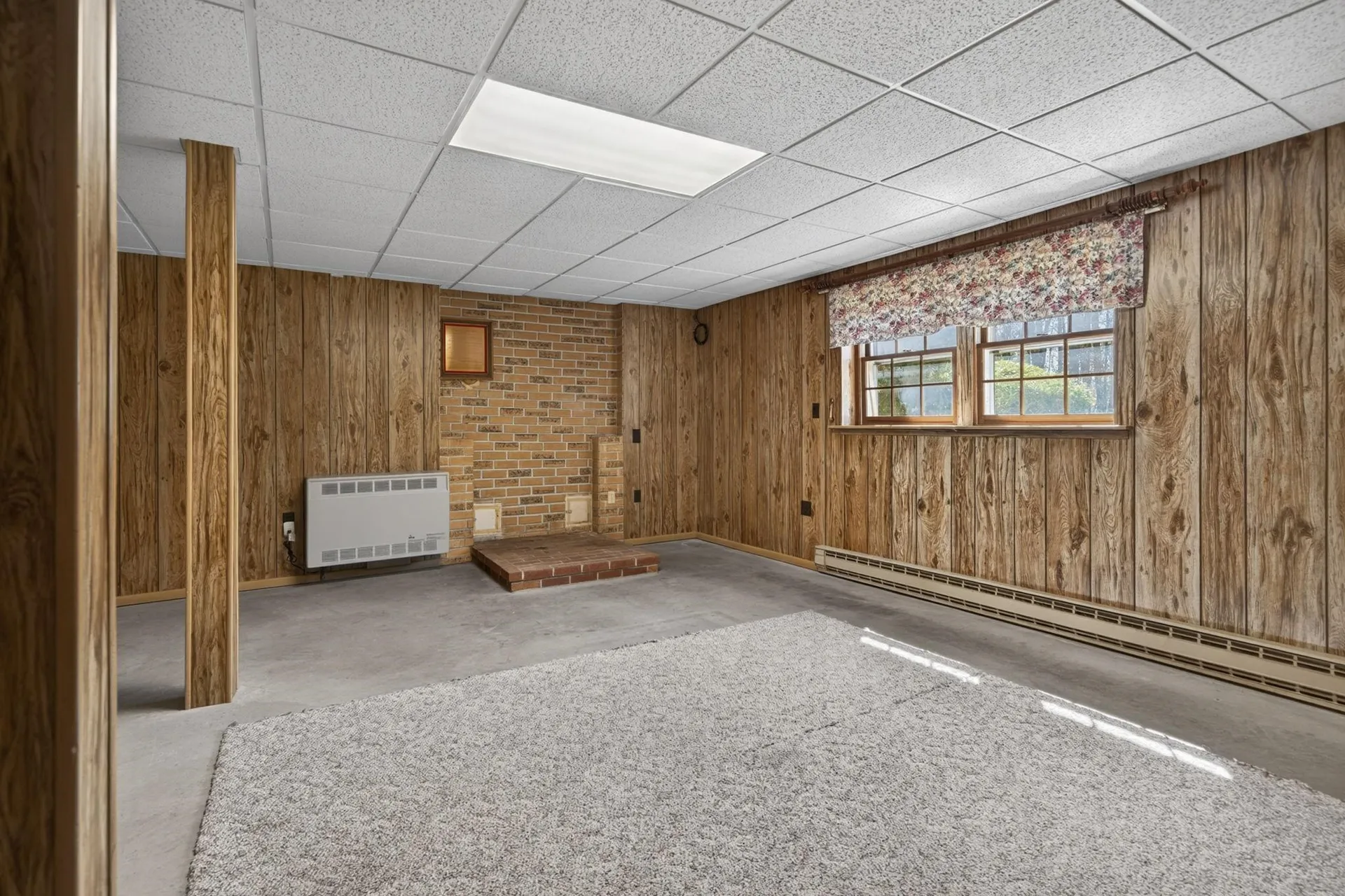 20 Blair Avenue Hillsborough NH 03244
