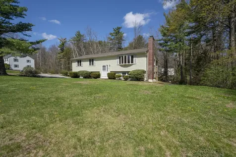 20 Blair Avenue Hillsborough NH 03244