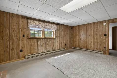 20 Blair Avenue Hillsborough NH 03244