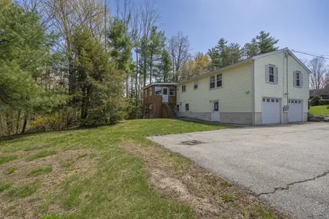 20 Blair Avenue Hillsborough NH 03244
