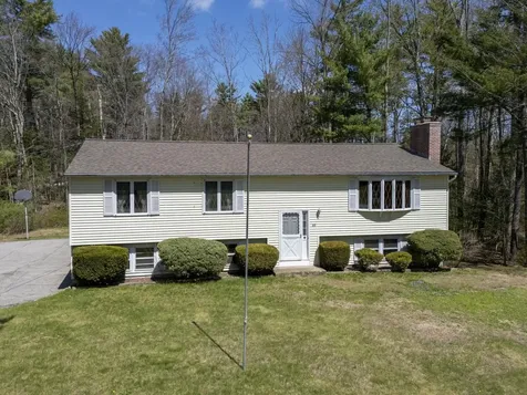 20 Blair Avenue Hillsborough NH 03244
