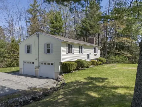 20 Blair Avenue Hillsborough NH 03244
