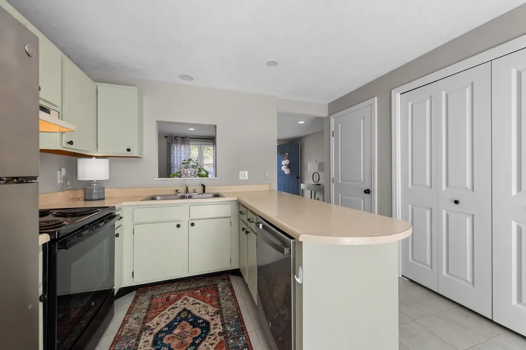 55 Lakewood Pines Road Bristol NH 03222
