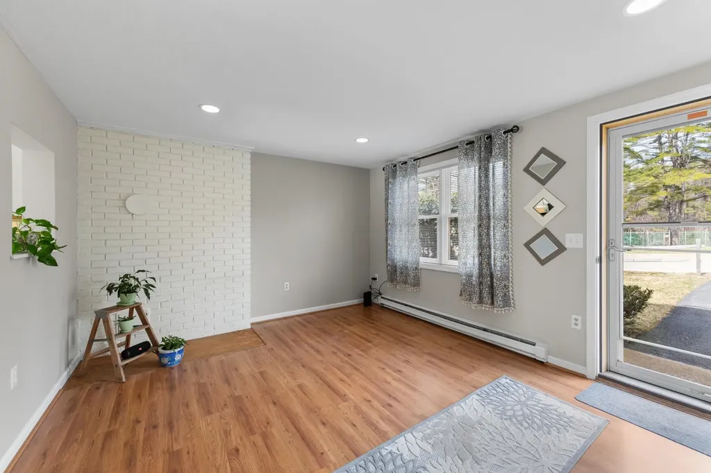 55 Lakewood Pines Road Bristol NH 03222