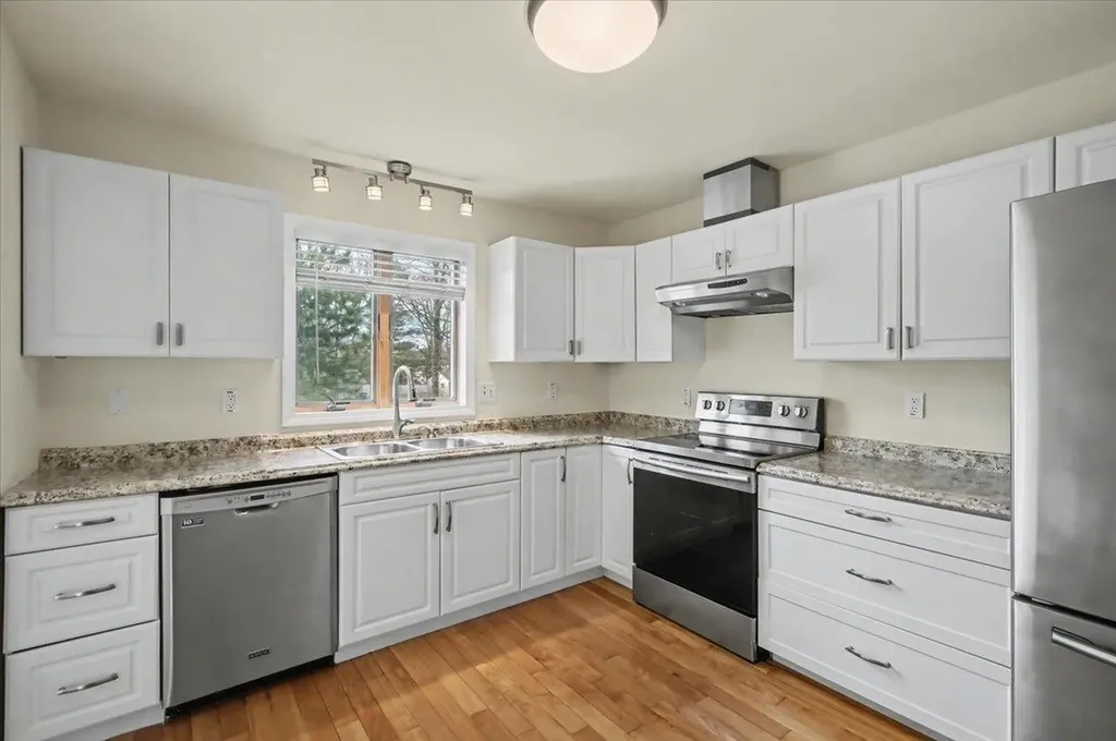 9 Hopkins Street South Burlington VT 05403
