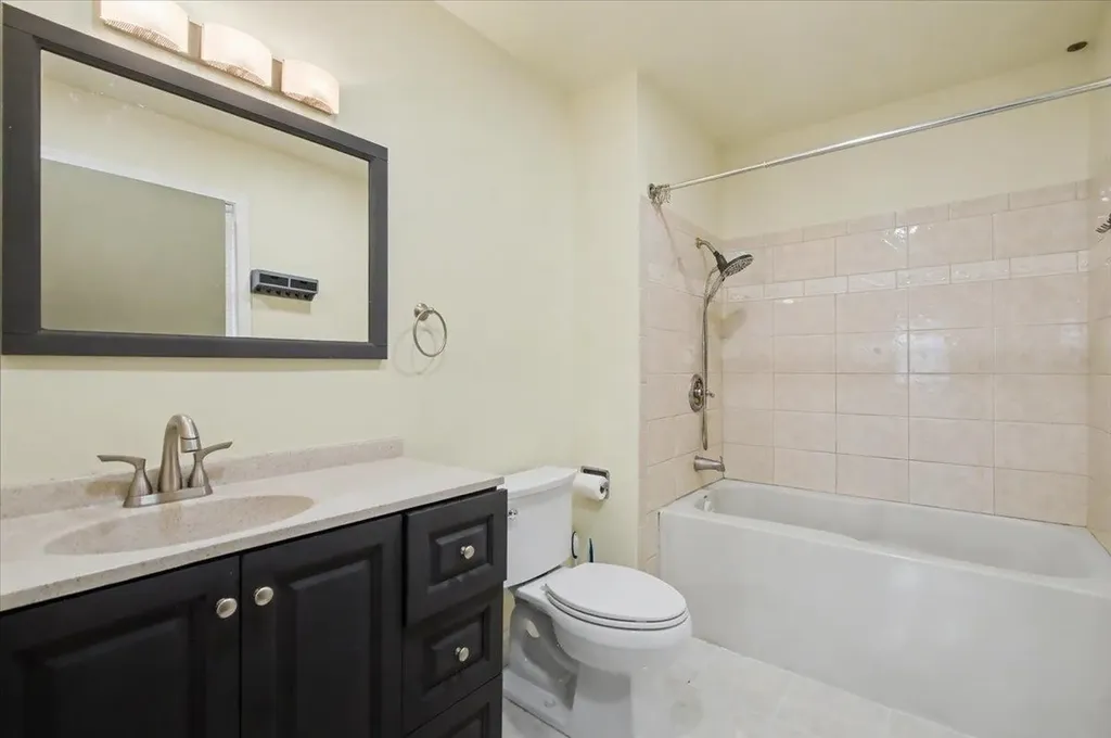9 Hopkins Street South Burlington VT 05403