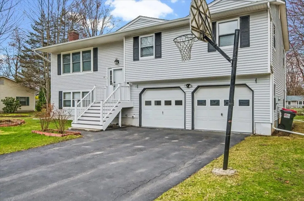 9 Hopkins Street South Burlington VT 05403