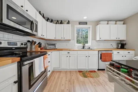84 New Hampshire Drive Webster NH 03303