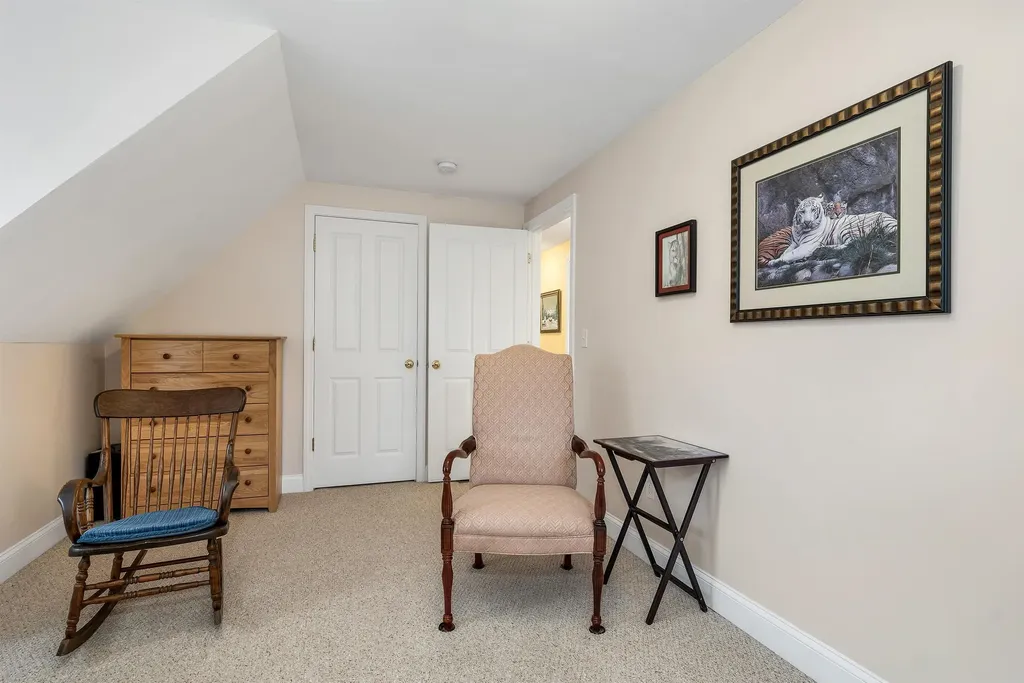 22 Duckworth Road Hebron NH 03241