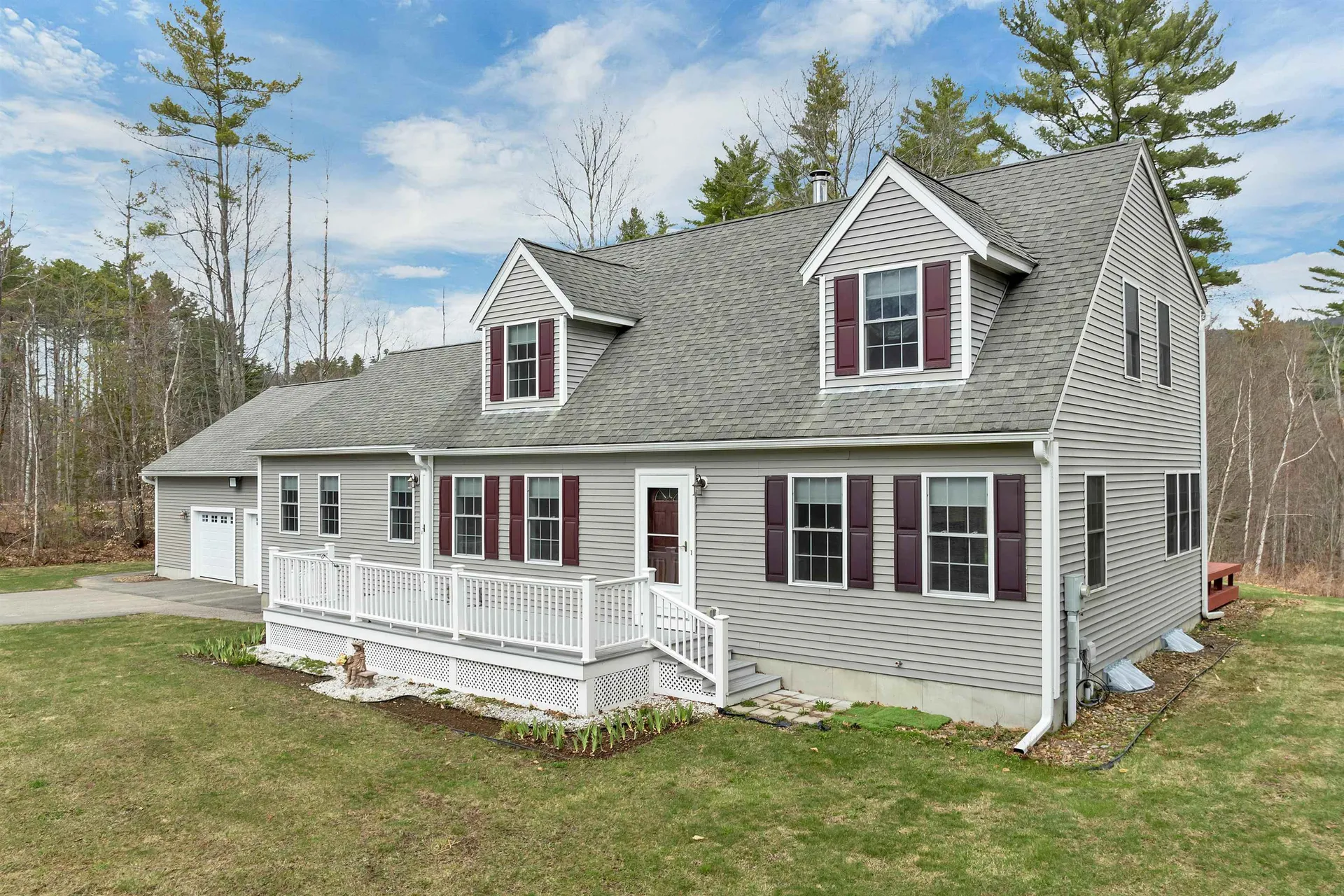 22 Duckworth Road Hebron NH 03241