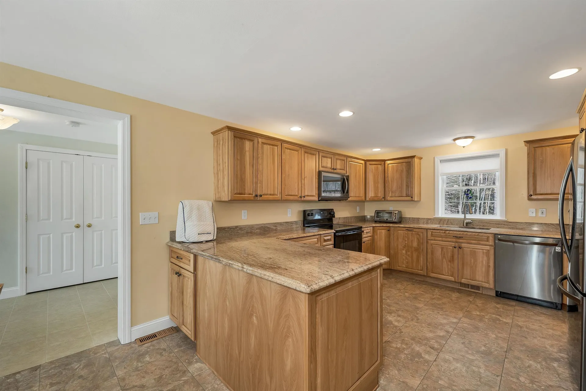22 Duckworth Road Hebron NH 03241