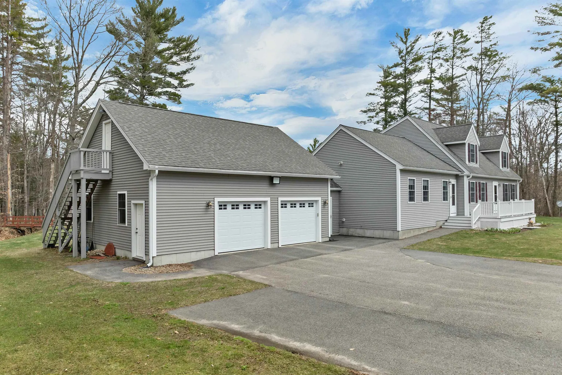 22 Duckworth Road Hebron NH 03241