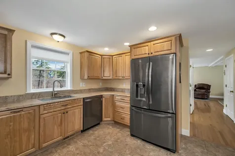 22 Duckworth Road Hebron NH 03241