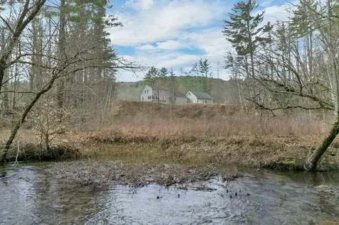 22 Duckworth Road Hebron NH 03241