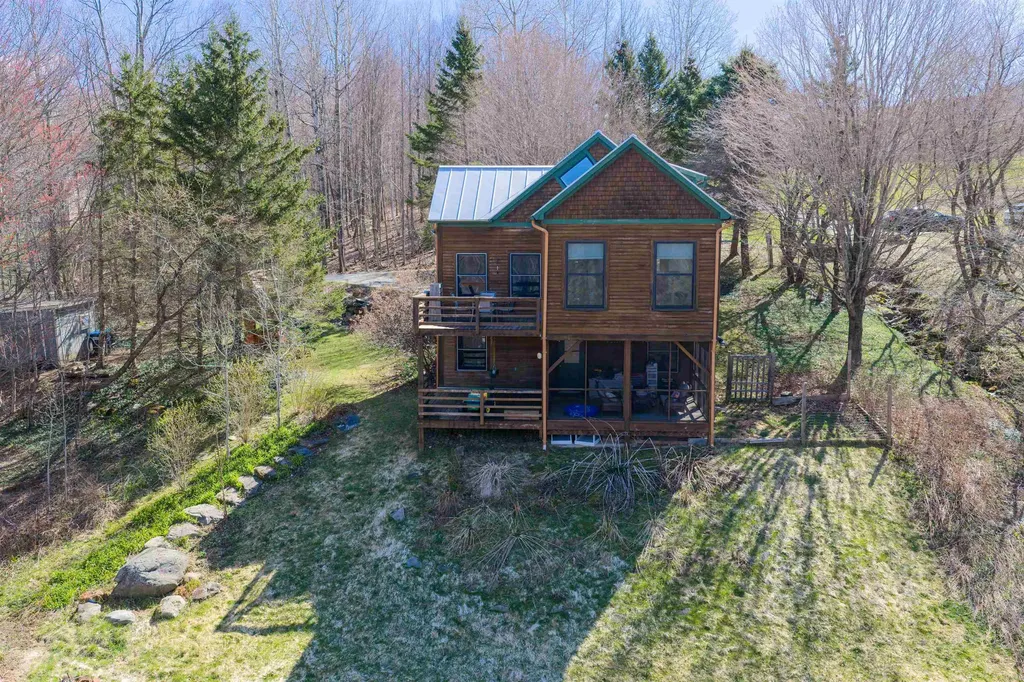 1470 Moody Road Huntington VT 05462
