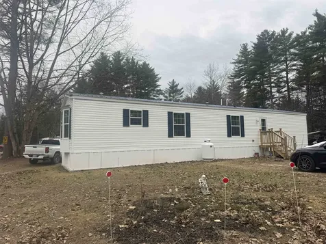 3 Chamberlain Court Deering NH 03244