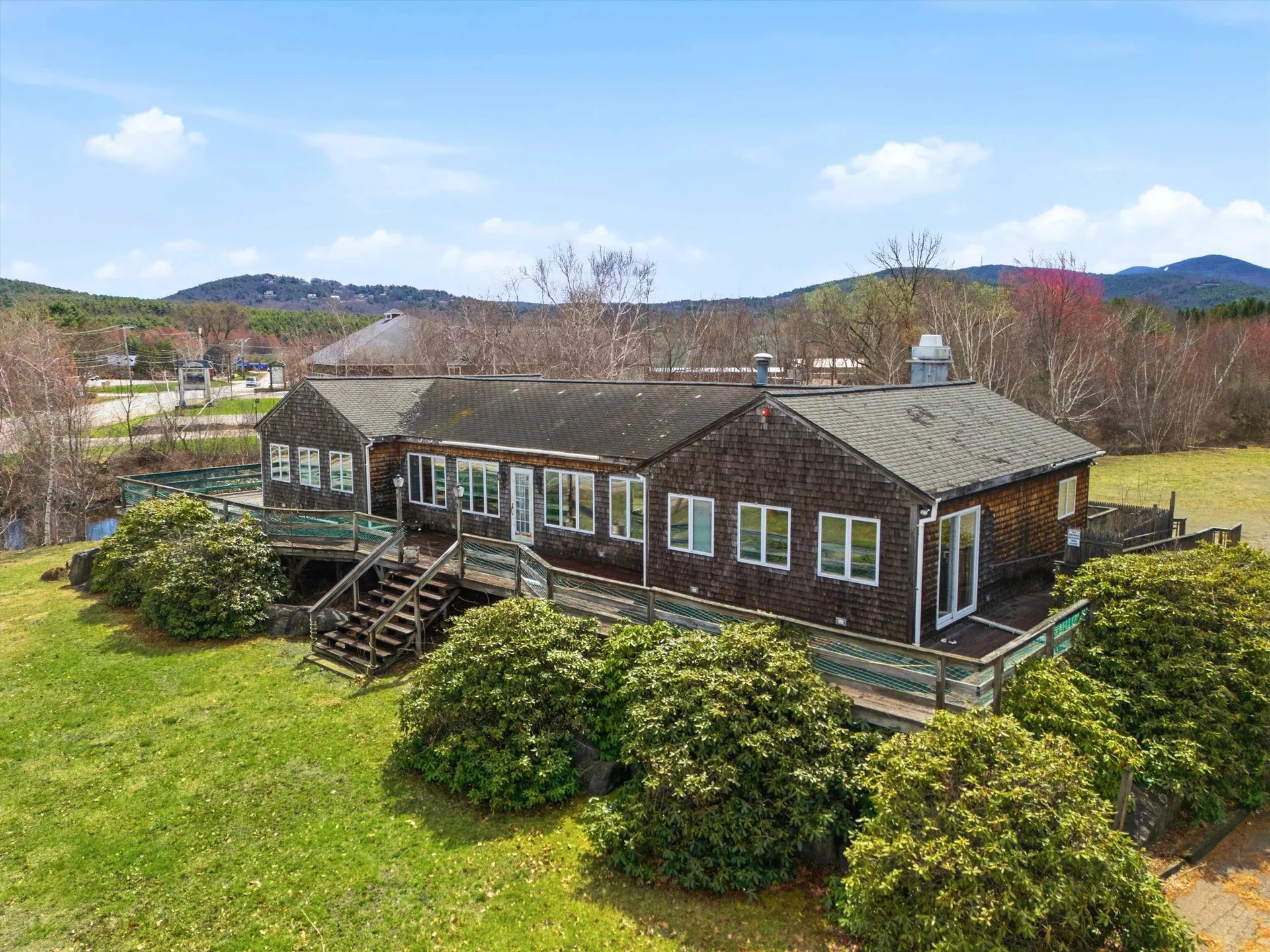 40 Weirs Road Gilford NH 03249