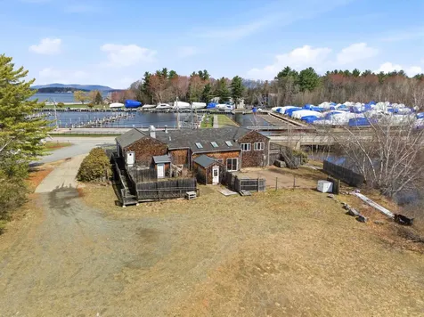40 Weirs Road Gilford NH 03249