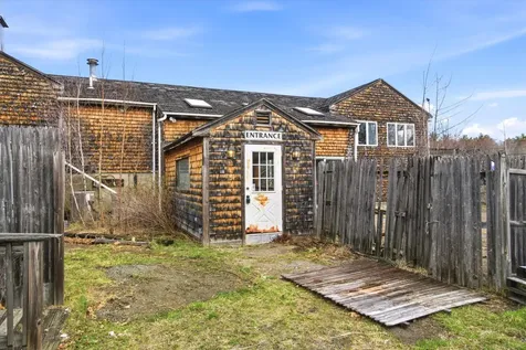 40 Weirs Road Gilford NH 03249
