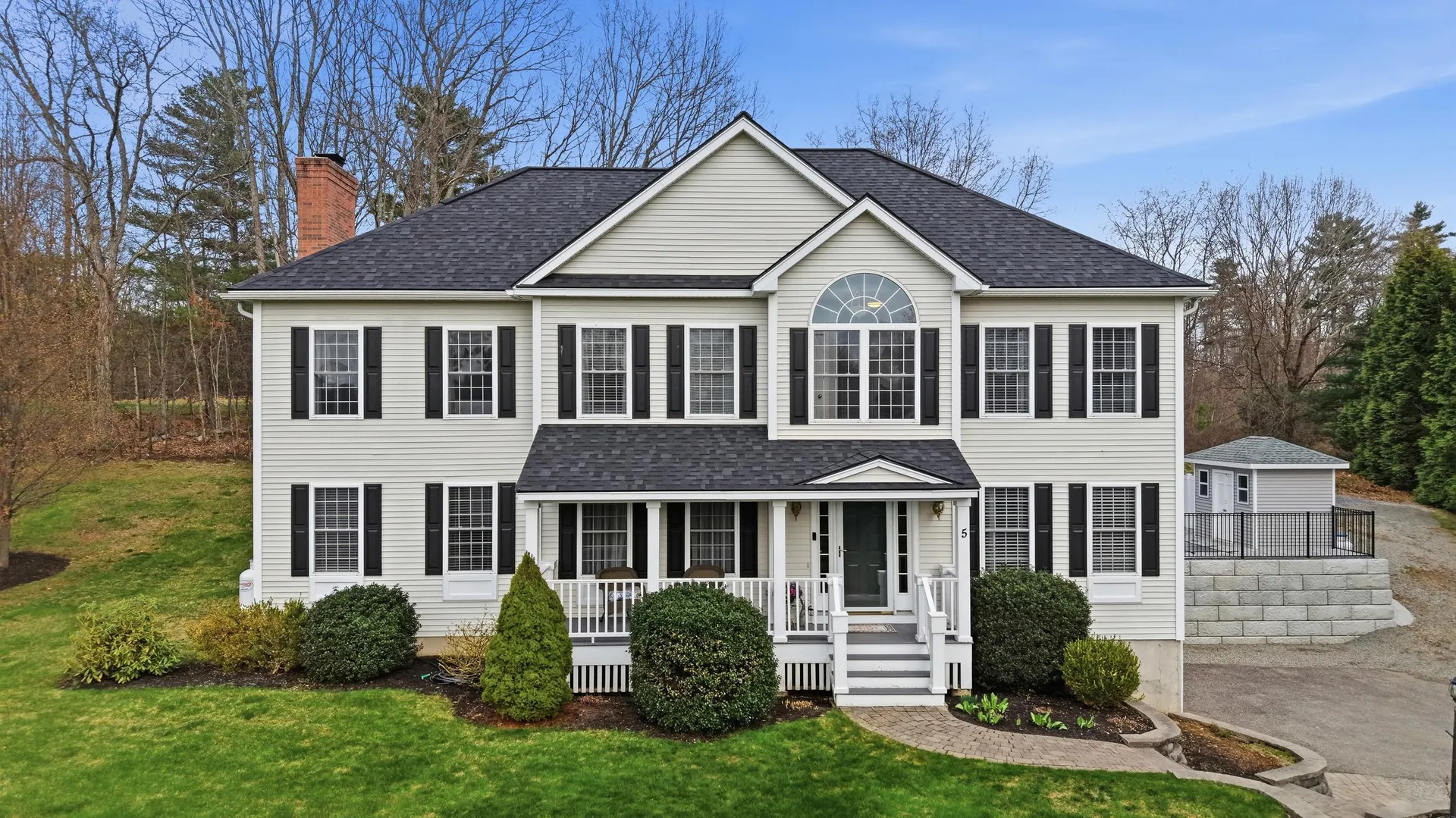 5 Zoe Lane Newton NH 03858
