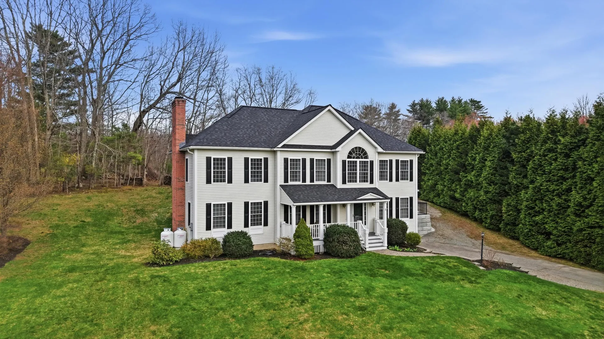 5 Zoe Lane Newton NH 03858