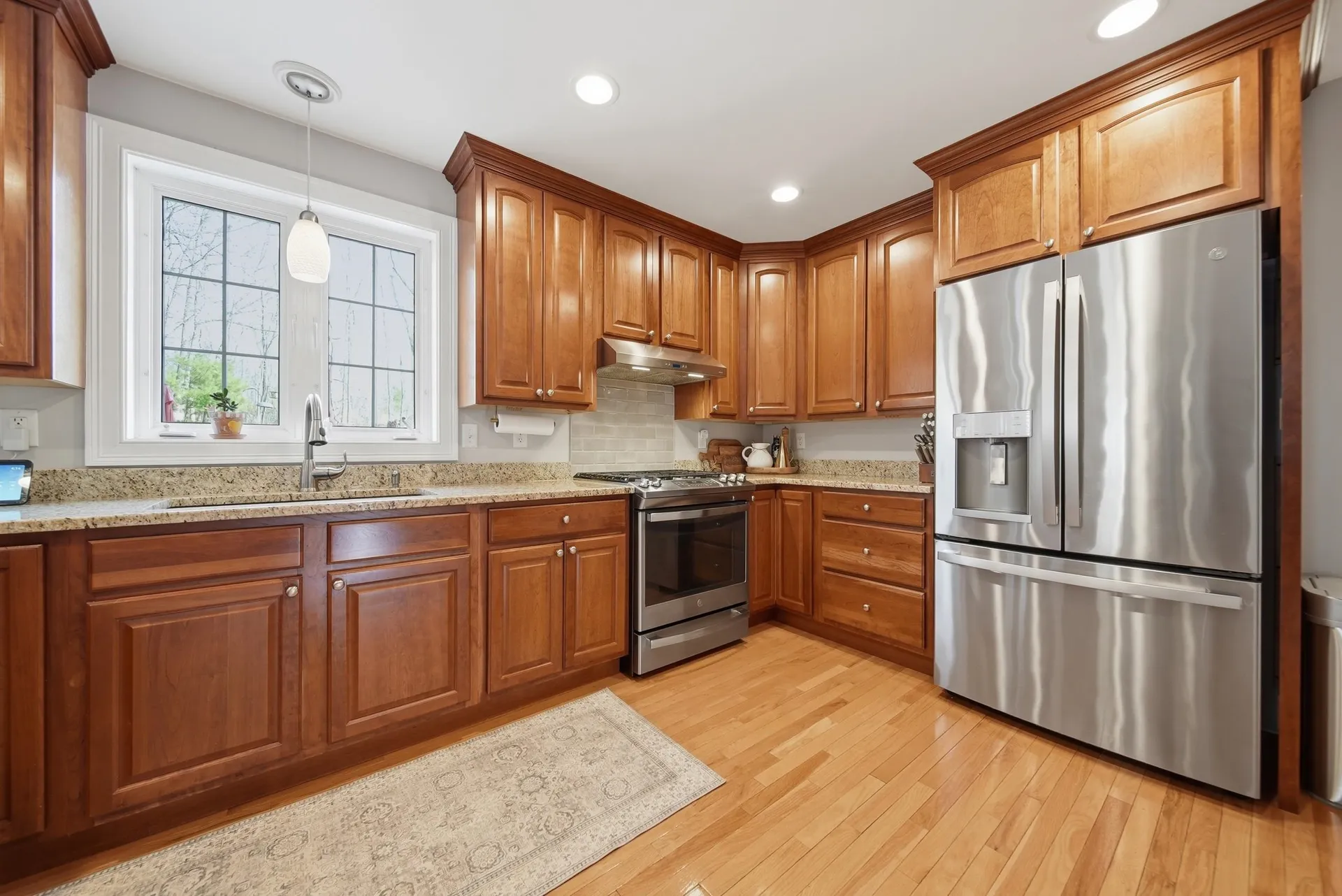 5 Zoe Lane Newton NH 03858