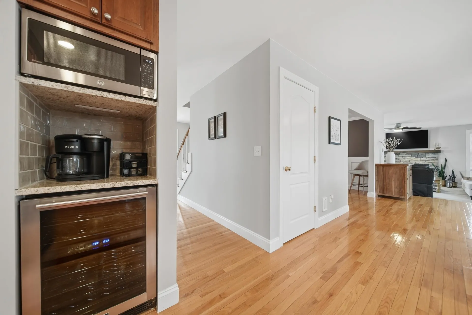 5 Zoe Lane Newton NH 03858