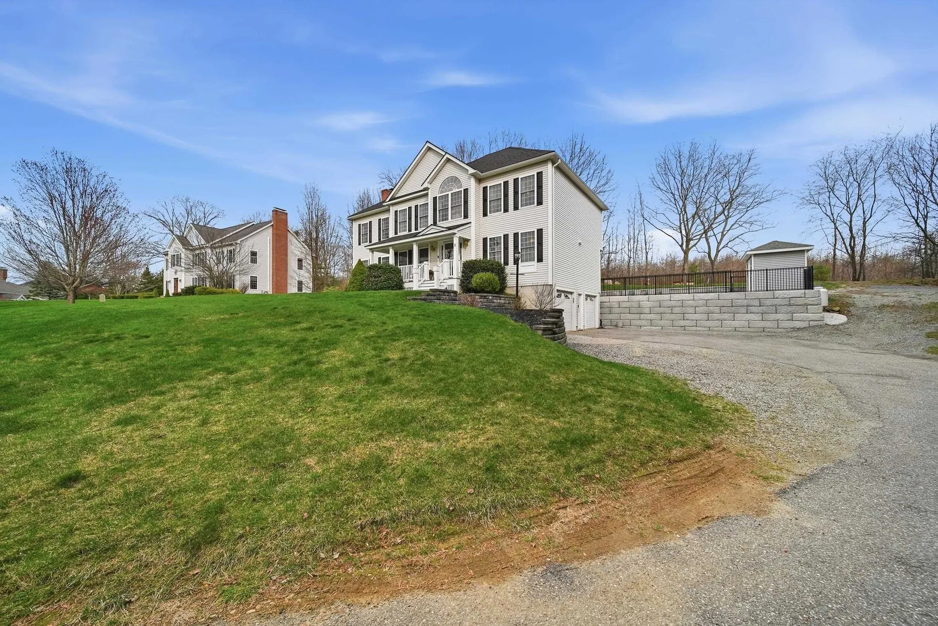 5 Zoe Lane Newton NH 03858