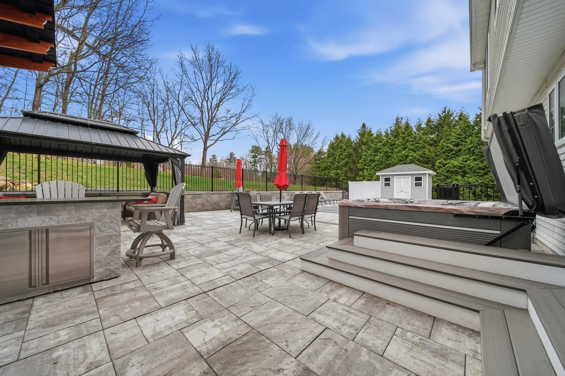 5 Zoe Lane Newton NH 03858
