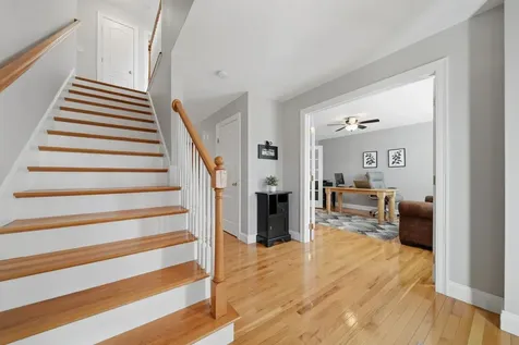 5 Zoe Lane Newton NH 03858