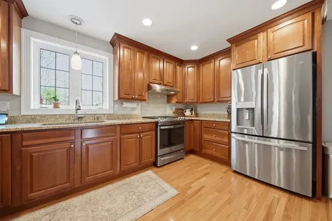 5 Zoe Lane Newton NH 03858
